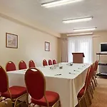 Travelodge Suites By Wyndham Moncton 